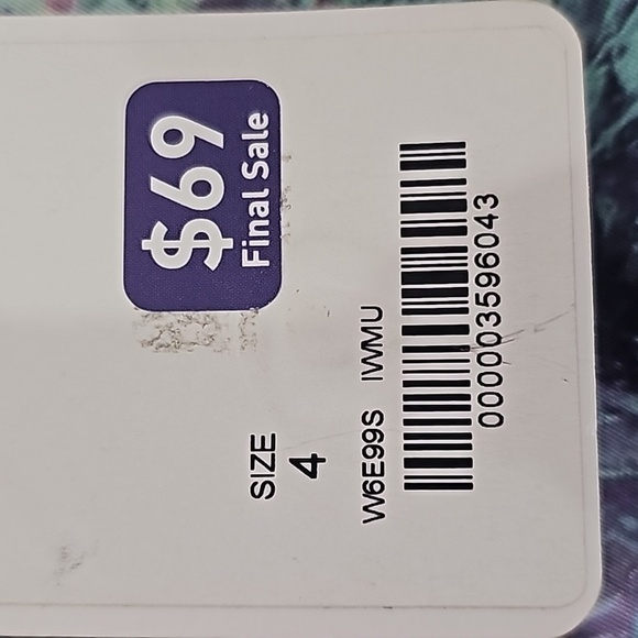 * NWT Lululemon Run: Top Speed Crop Iridescent Multi Size 4 Luxtreme - Picture 8 of 15